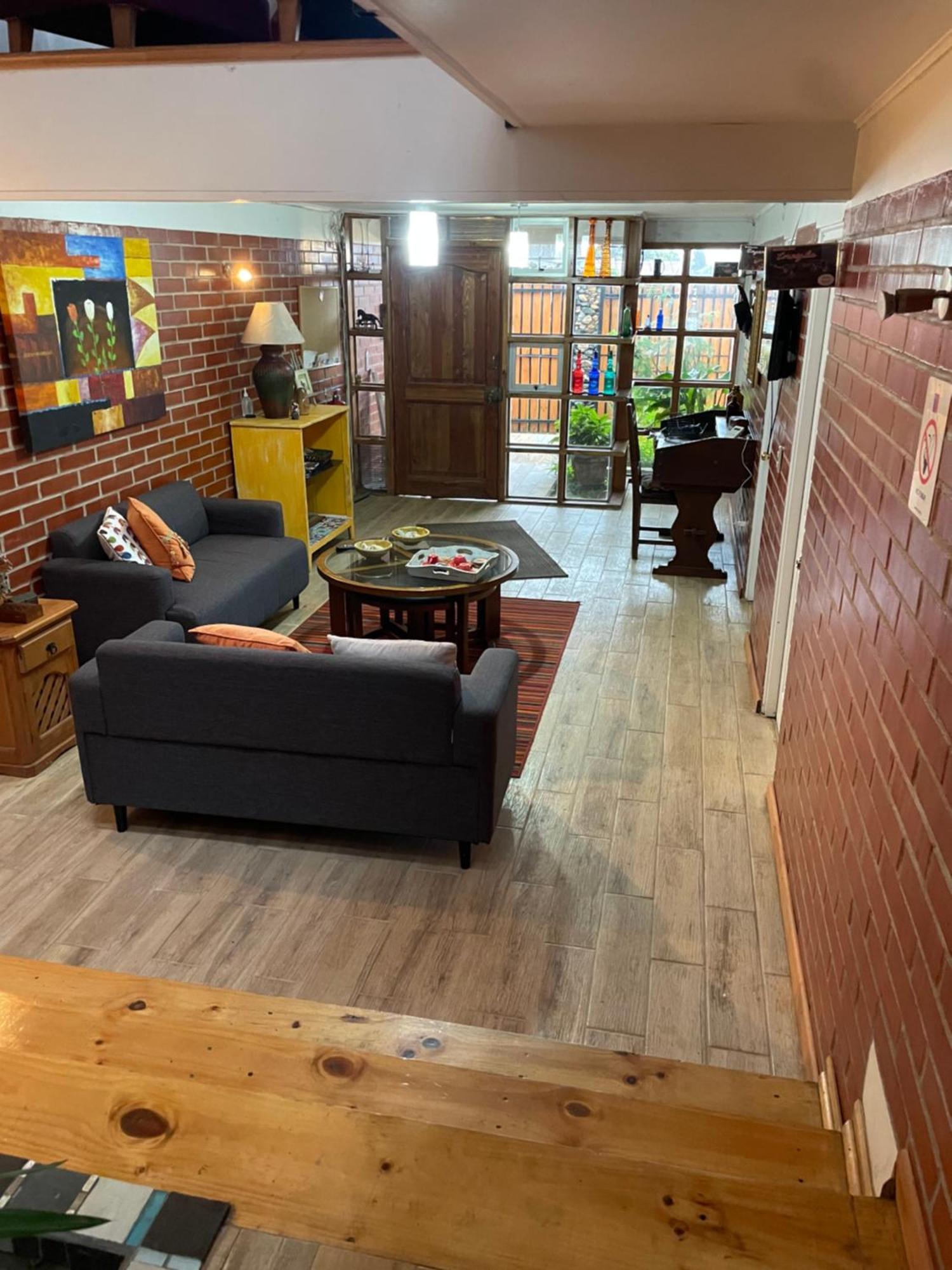 Hostal Napoli Valparaíso Buitenkant foto